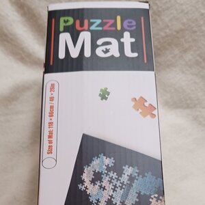 New In Box Becko US Puzzle Mat Up To 1500 Piece Puzzle Size W/Drawstring Bag